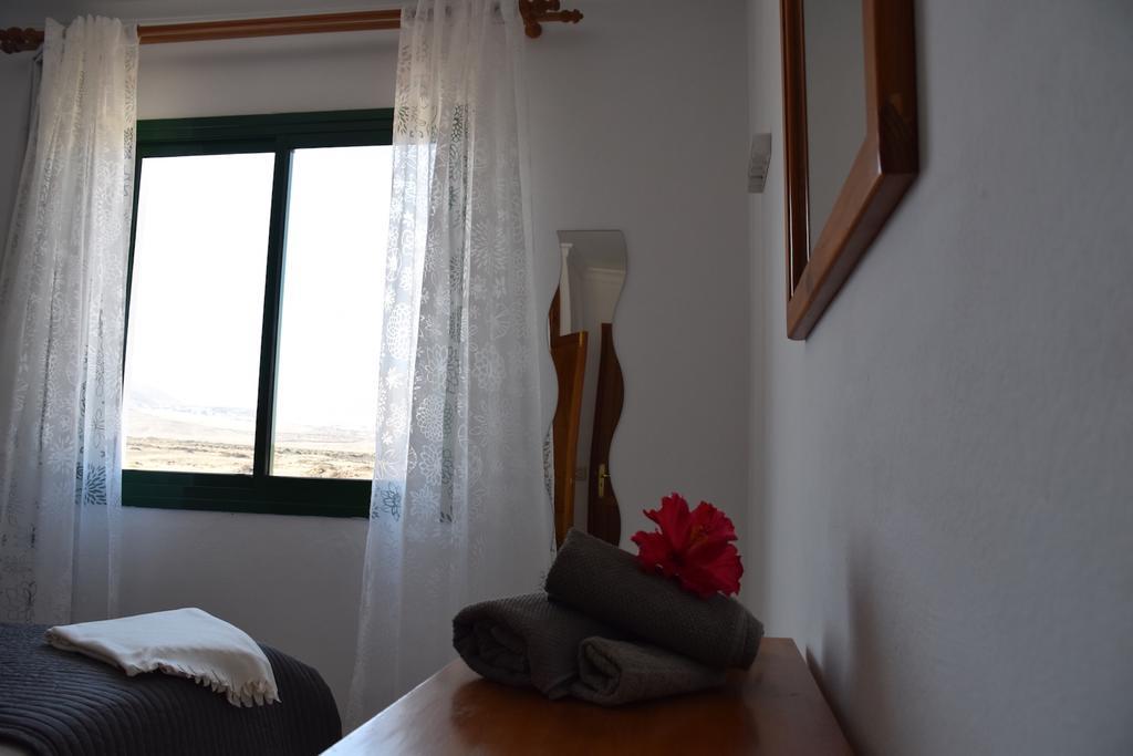 Alhambra Apartamentos Tías Екстериор снимка