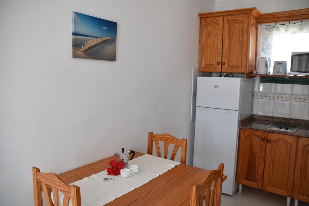 Alhambra Apartamentos Tías Екстериор снимка