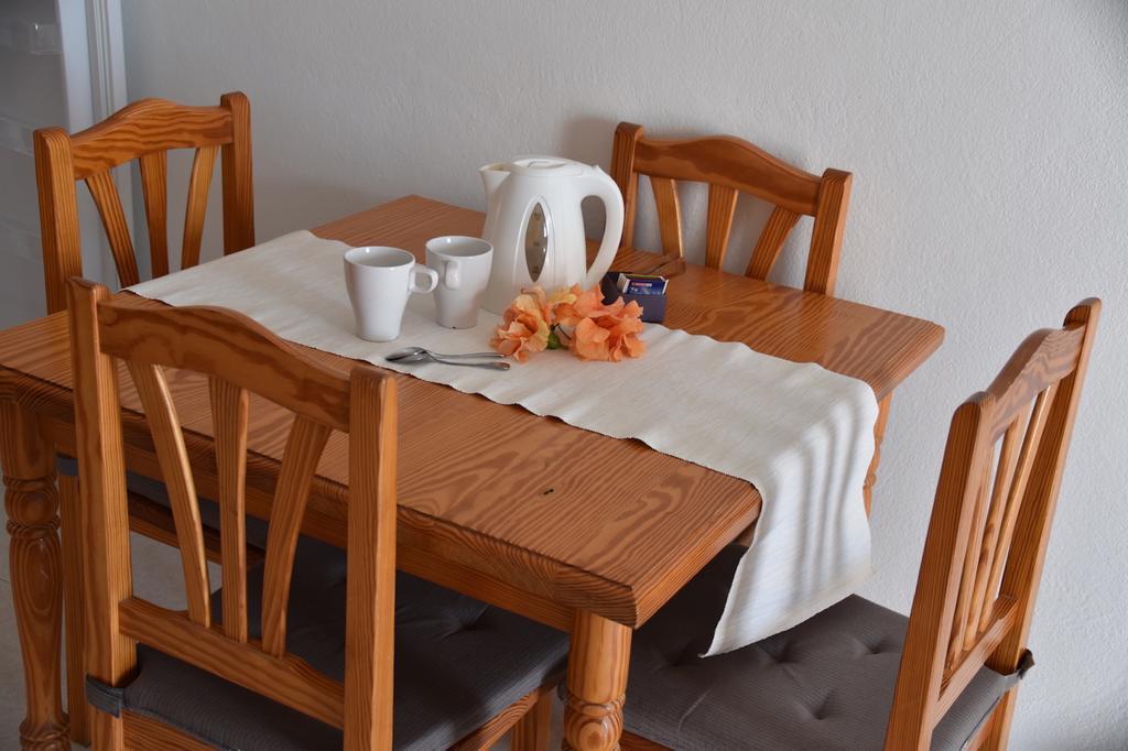 Alhambra Apartamentos Tías Екстериор снимка