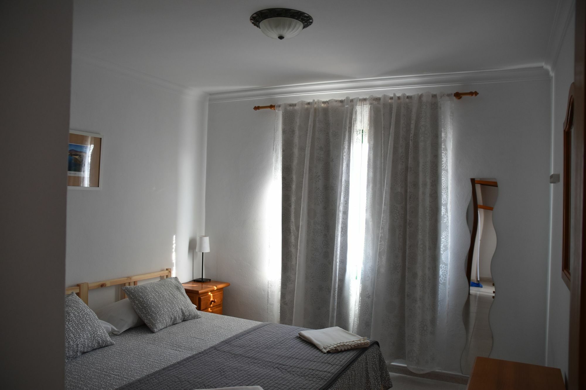 Alhambra Apartamentos Tías Екстериор снимка