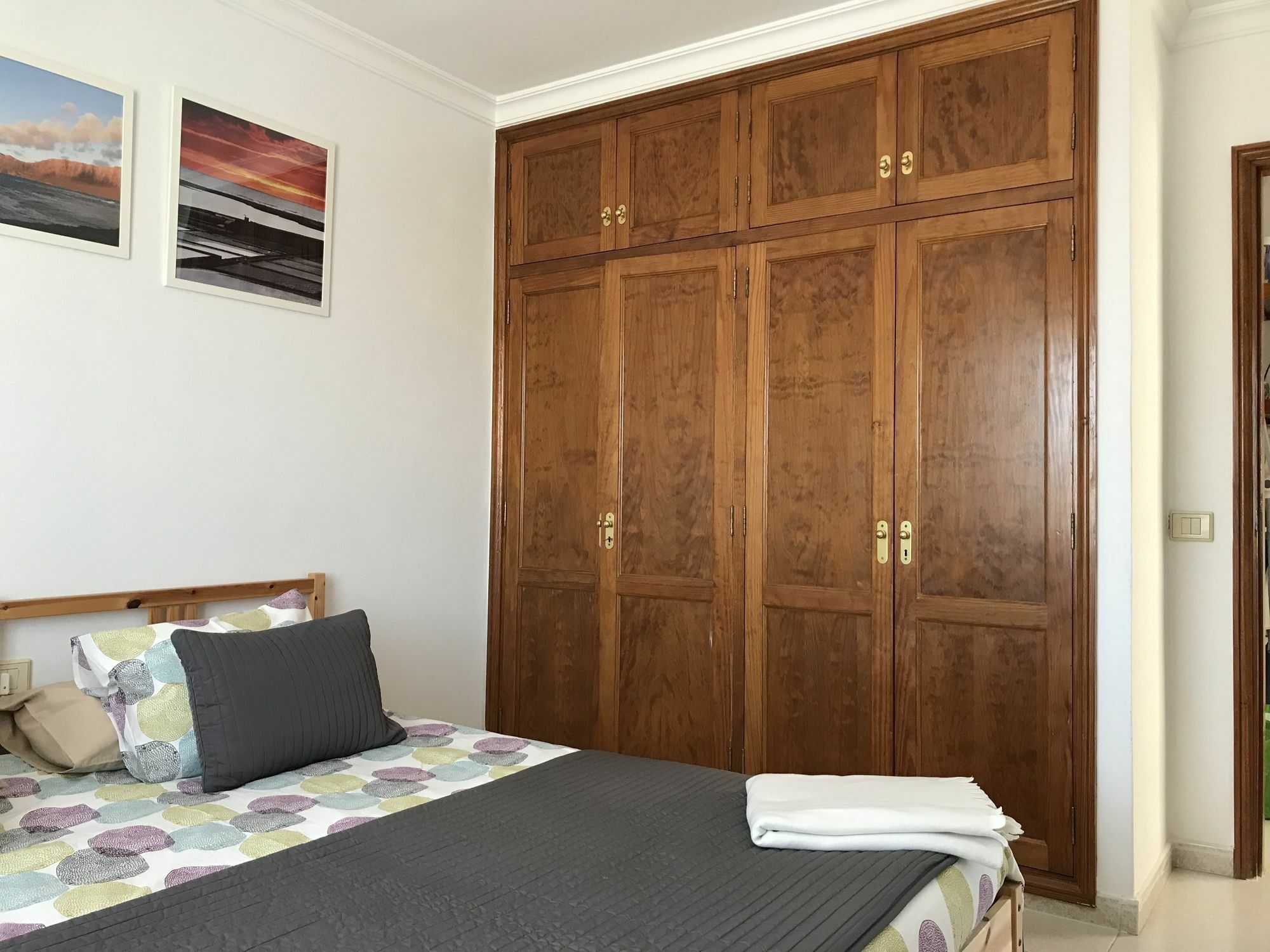 Alhambra Apartamentos Tías Екстериор снимка